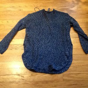 Bloomingdales Design Lab Sweater in Blue and Cream